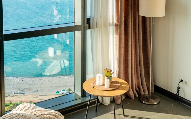 Ocean Breeze Retreat - honeymoon sea view resort Apartments