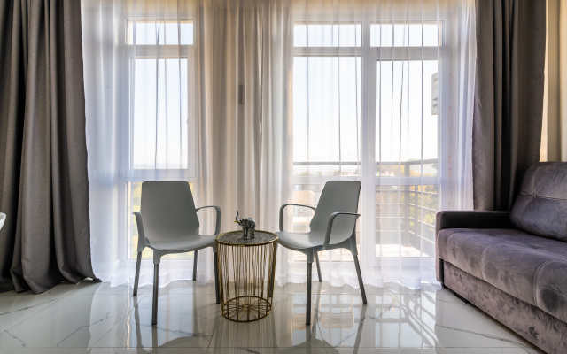 Oplot - Sorrento Park Apartments