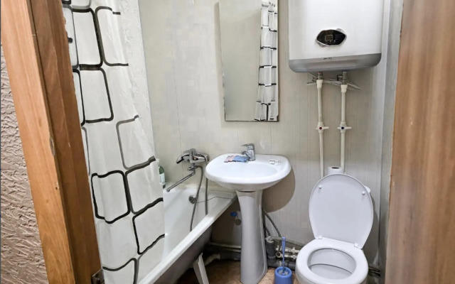 Malina Ryadom S Parkom V Tsentre Goroda Apartments