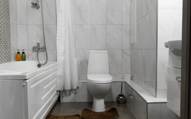 Home With You - Triumf Flat