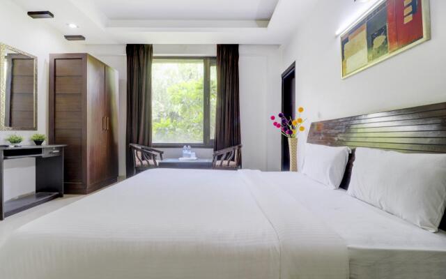 Blue Moon Residency Hotel & Restaurant Hotel