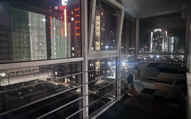 Na Ulitse Okulova 18 Flat