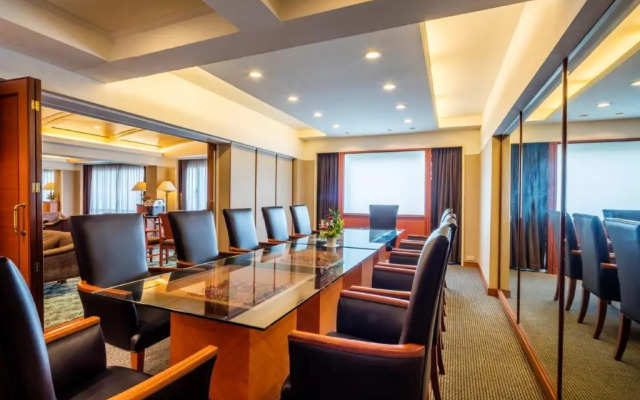 Отель Bangkok Palace