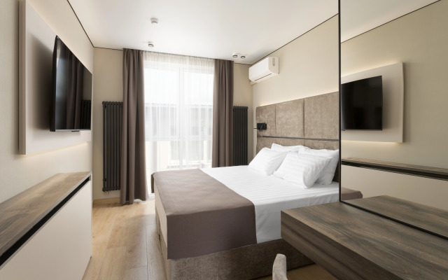 Zara Hotel