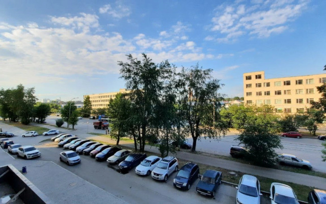 Квартира на Улице Старых Большевиков 3