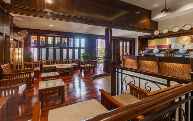 Rattana Karon Beach Hotel