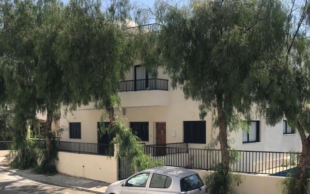 Athinas Court Apart-hotel