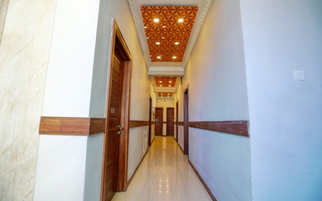 Отель Lazaani Colombo