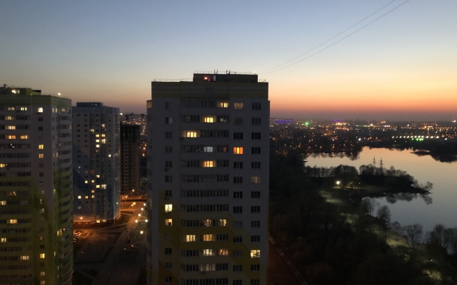 21 Floor Na Antonova Apartments