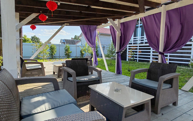 Semeinyy apart-otel Belyy Krolik Guest house