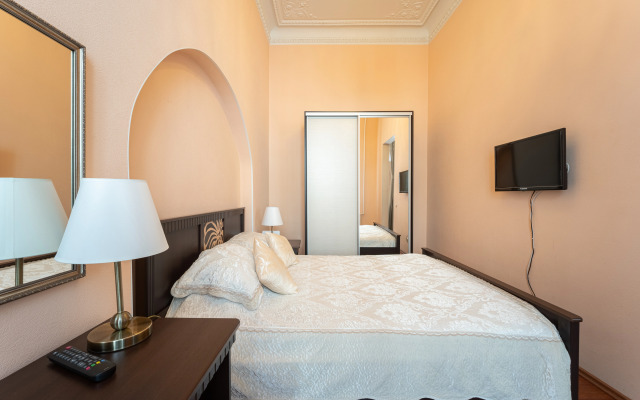 Апартаменты в Кирпичном переулке 3