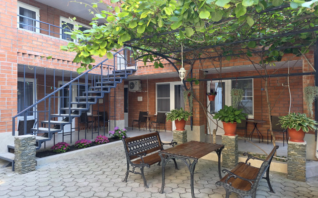 Guest house Tsitrus