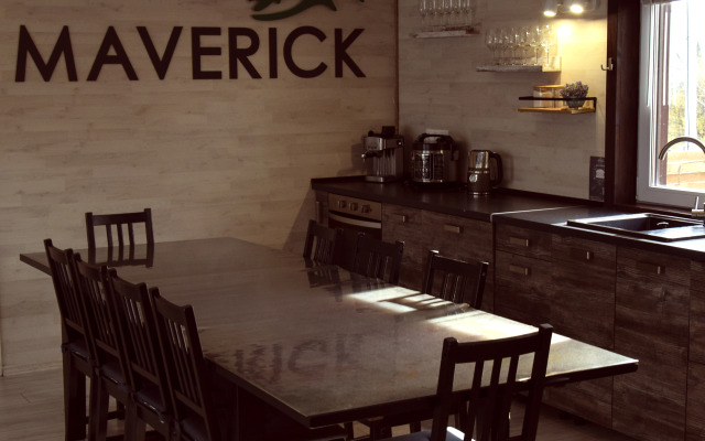 Maverick na 14 chelovek Guest house