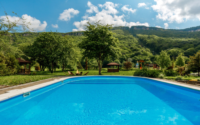 Отель Графская Поляна