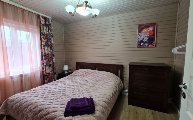 S Krasnym Zalom Private house