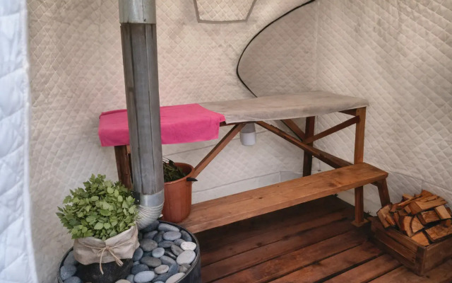 Хостел The Friends Hostel & Sauna