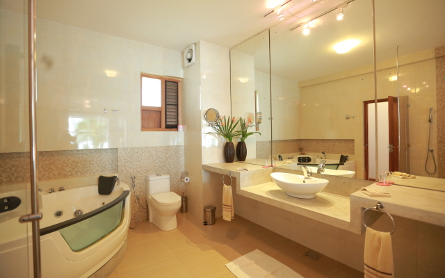 Cocobay Unawatuna Hotel