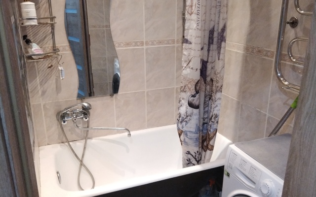 Ryadom S Kolomenskim Kremlem Apartment