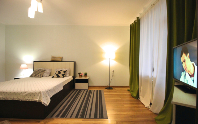 2-Komn Kvartira 90 M2 Na Bulgakova by Sutki26 Apartments