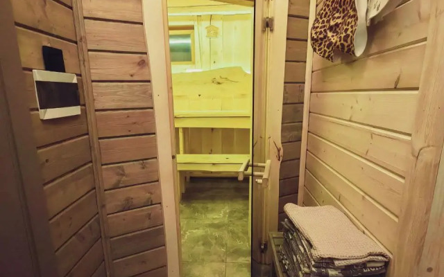 Tikhiy Sosed Guest House
