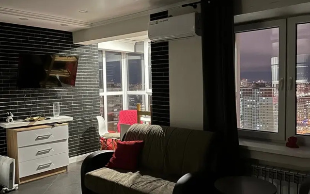 Stilnaya Studiya Na 24 Etazhe Vysota Apartments