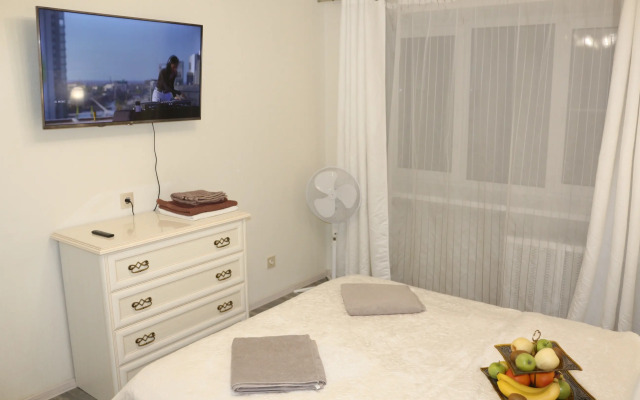 Na Sverdlova 79A NiceAparts Flat
