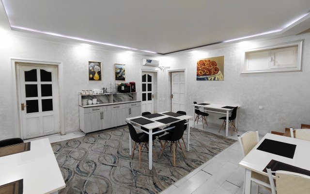 The Art Hotel