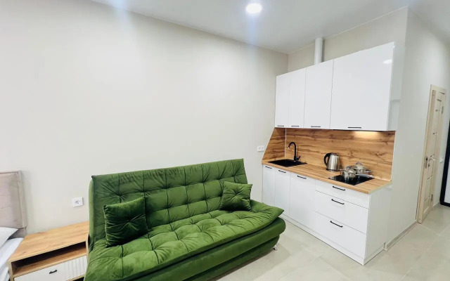 Svetlaya Studiya S Kukhney V Apart-Komplekse S Basseynom Apartments