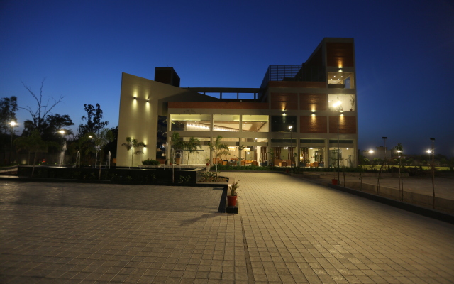 Hariyali Resort Hotel