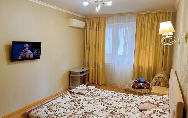 Na Ulitse 50 Let Oktyabrya 6 Flat