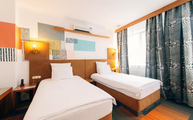 Inn OZZ Astana Hotel