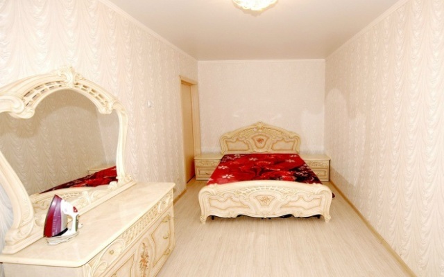 Na Prospekte Kosmonavtov Apartments