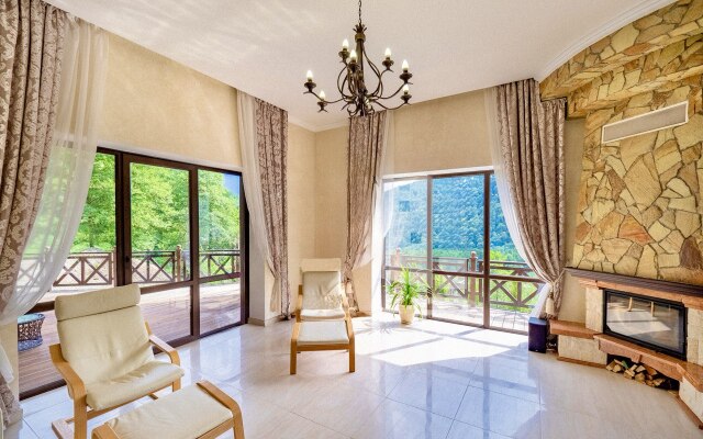 Na Krasnoy Polyane Villa
