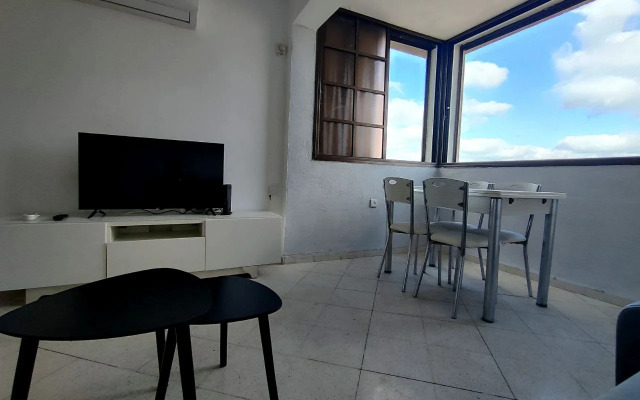 U Sredizemnogo Morya Apartments