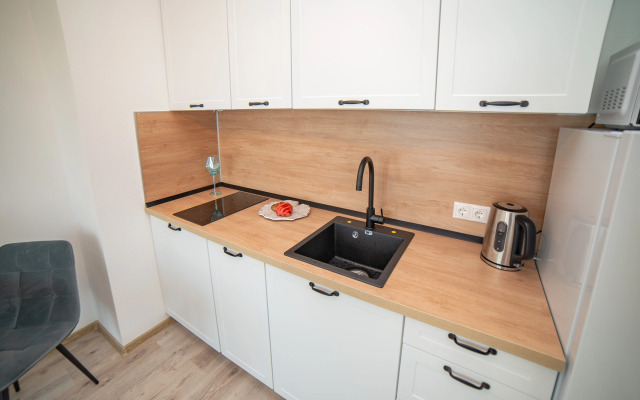 Квартира Евро-Двухкомнатная BeGuest на Академика Ландау 36