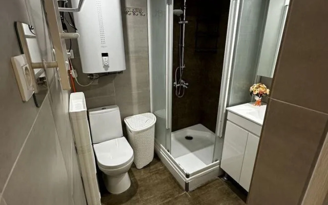 Na Veseloy 82/1b Flat