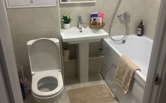 Апартаменты однокомнатные на проспекте Куприна 38к1