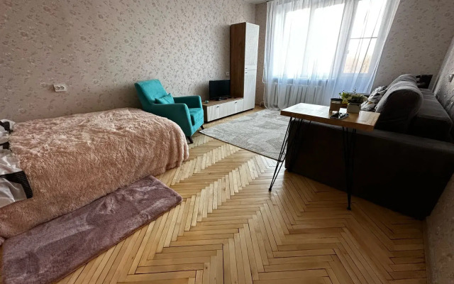 V Tsarskom Sele Flat