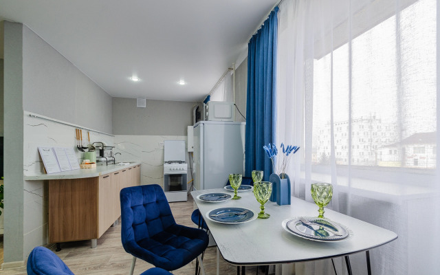 Akvamarinovye V Tsentre Apartments