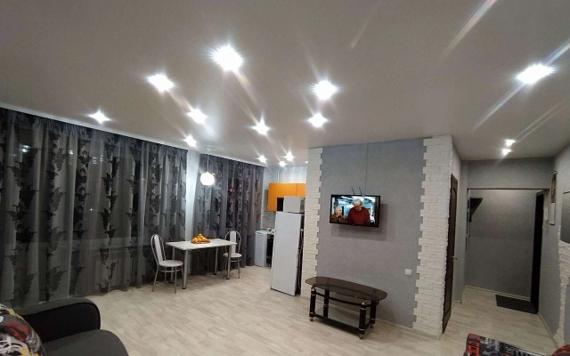 Апартаменты на Базстроевской, 22