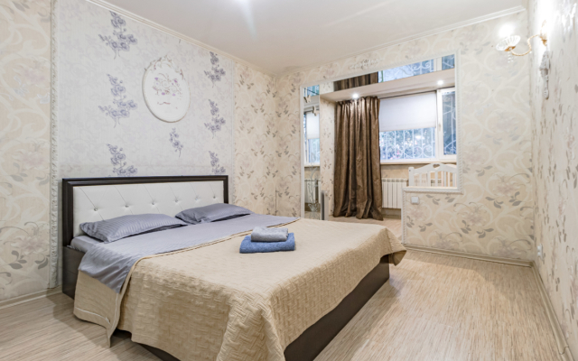 Ryadom S Dom Shakhmat Flat