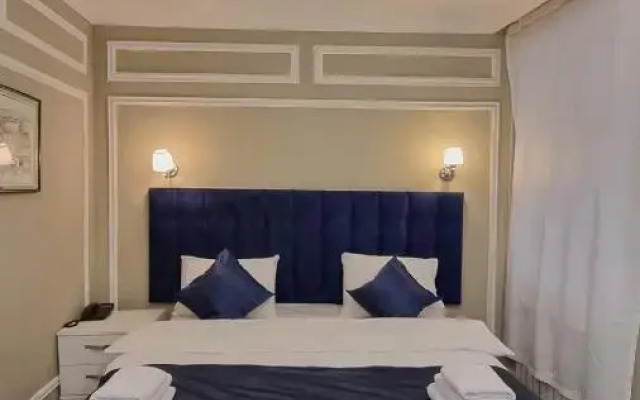 Retro Art Boutique Hotel