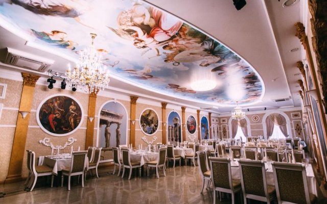 Caesar Royal Palace Hotel