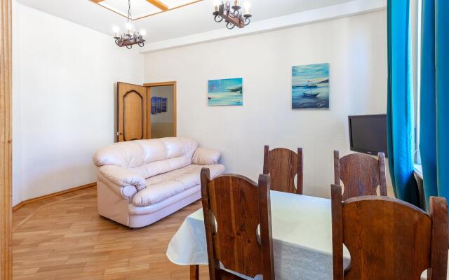 Apartlux Mayakovskaya 2 Apartments