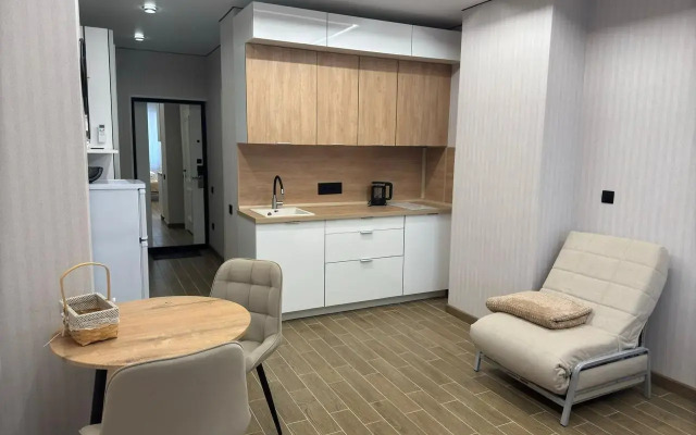 Na ulitse Larina 45s6 Apartments