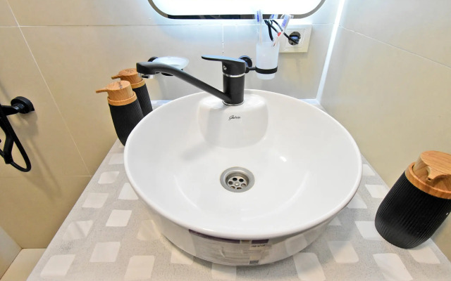 Seva Komitas Hotel