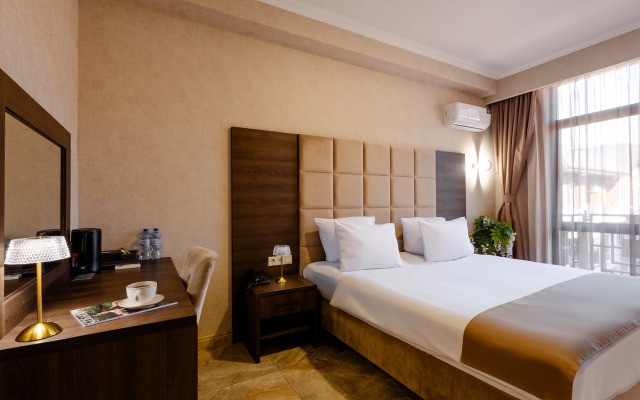 Alcont Hotel