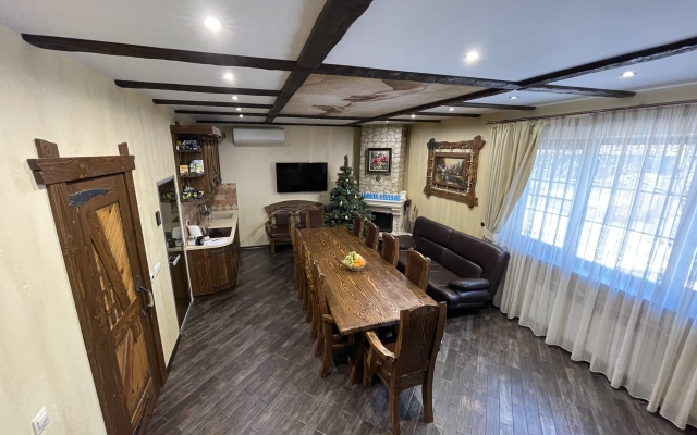 Lobnya Village Villa