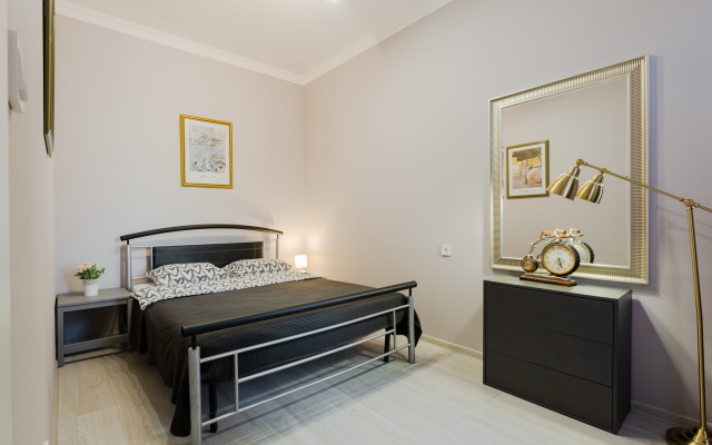 Апартаменты SpbStay на Кирочной 6