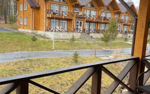 1304 v Sunny Valley Apartments